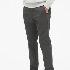 GAP Modern Khakis in Slim Fit with GapFlex 30X32